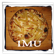 Pizza IMU: Mozzarella, Patatine fritte, salsa yogurt ketchup o maionese a scelta